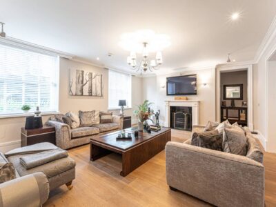 Stunning 3 Bedroom Flat