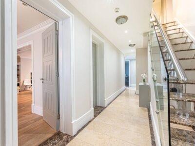 Stunning 3 Bedroom Flat