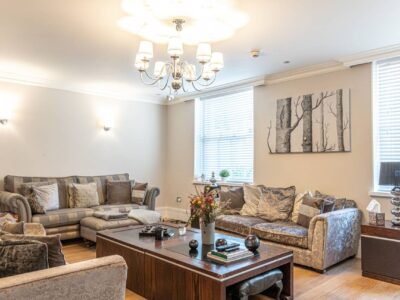 Stunning 3 Bedroom Flat