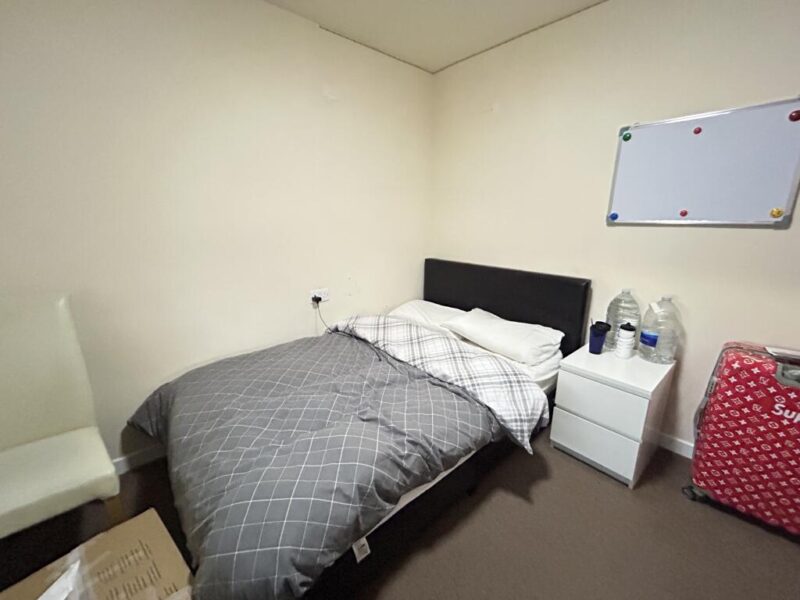 1 BED HOUSE SHARE