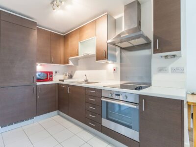 Stylish 1 Bedroom Ground Floor Flat