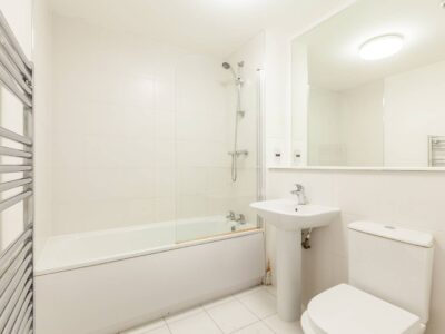 Stylish 1 Bedroom Ground Floor Flat